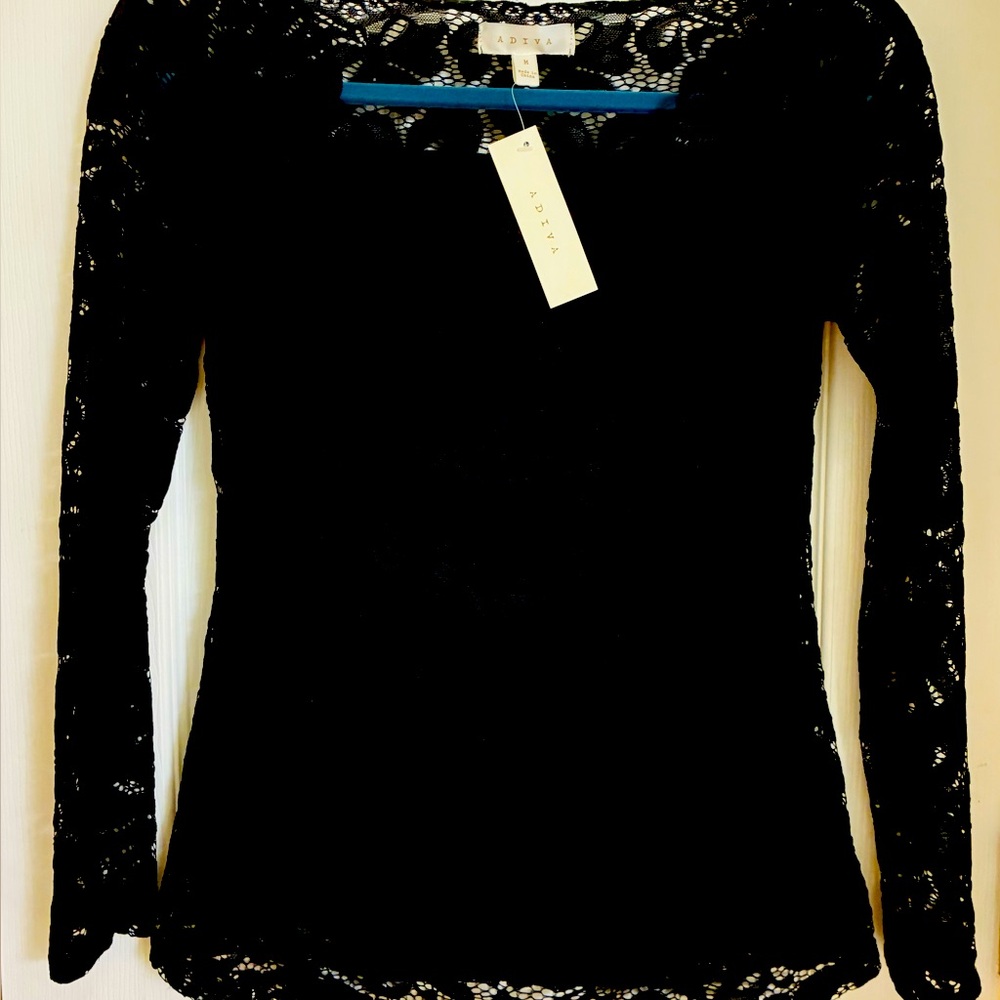 Adiva Black and White Fitted Blouse